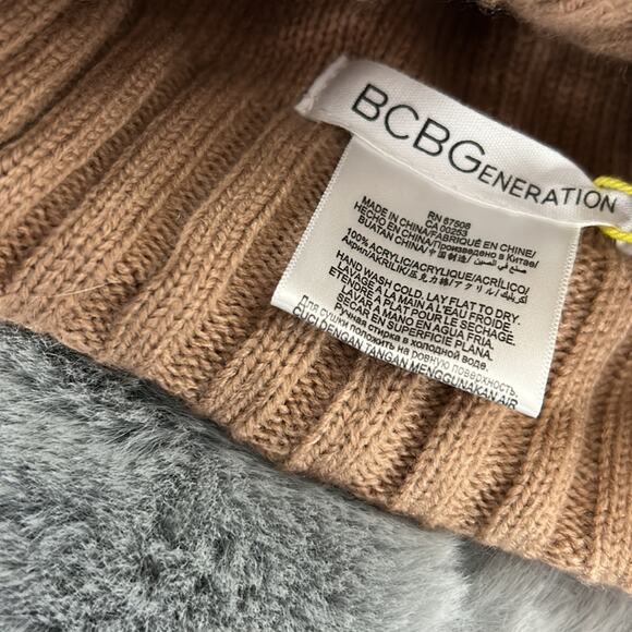 NWT BCBGeneration funny toboggan ski hat beanie one size fits most - Picture 5 of 6